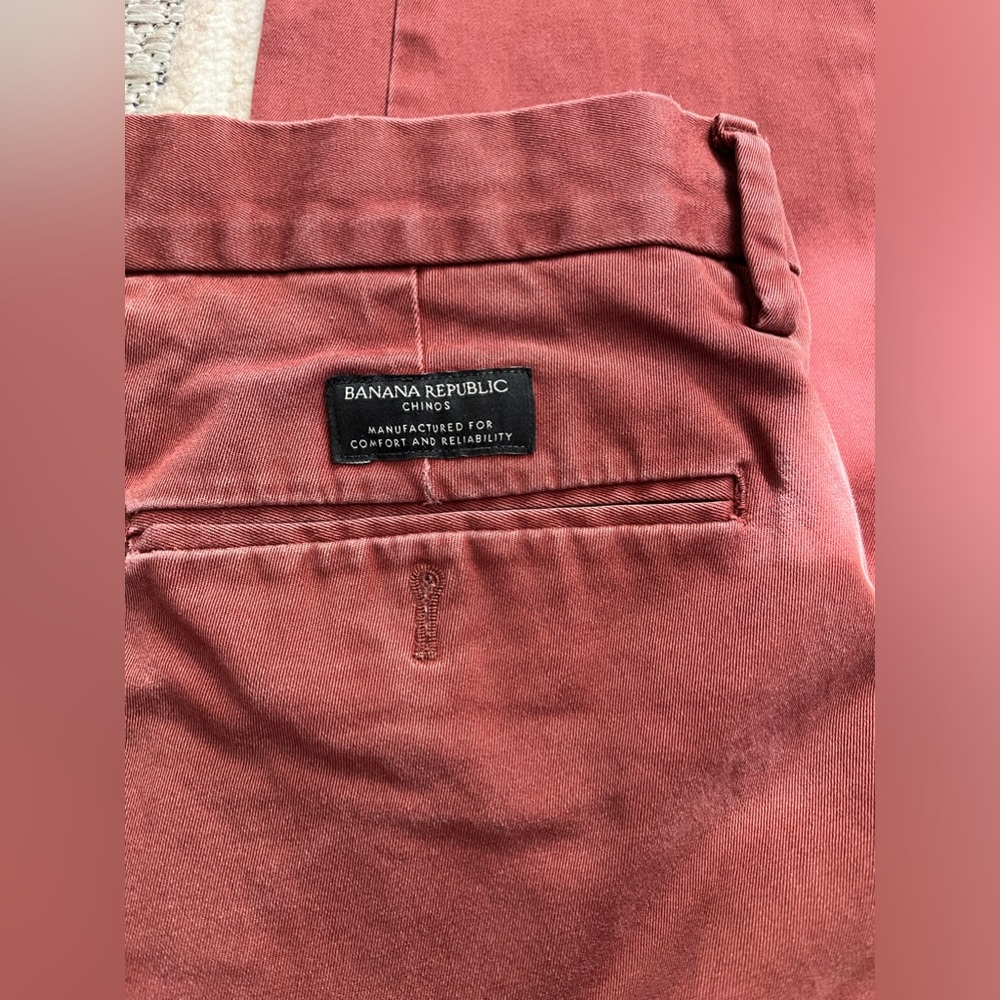 ⭐️5/$25⭐️ Banana Republic Men Tapered Fit Chino - Picture 7 of 7